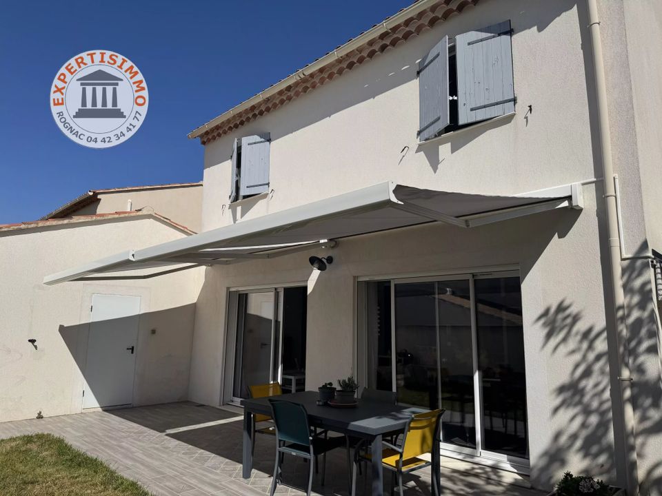 Villa i La Fare-les-Oliviers, Bouches-du-Rhone - bilde 1