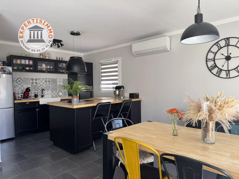 Haus in La Fare-les-Oliviers, Bouches-du-Rhone - Foto 1