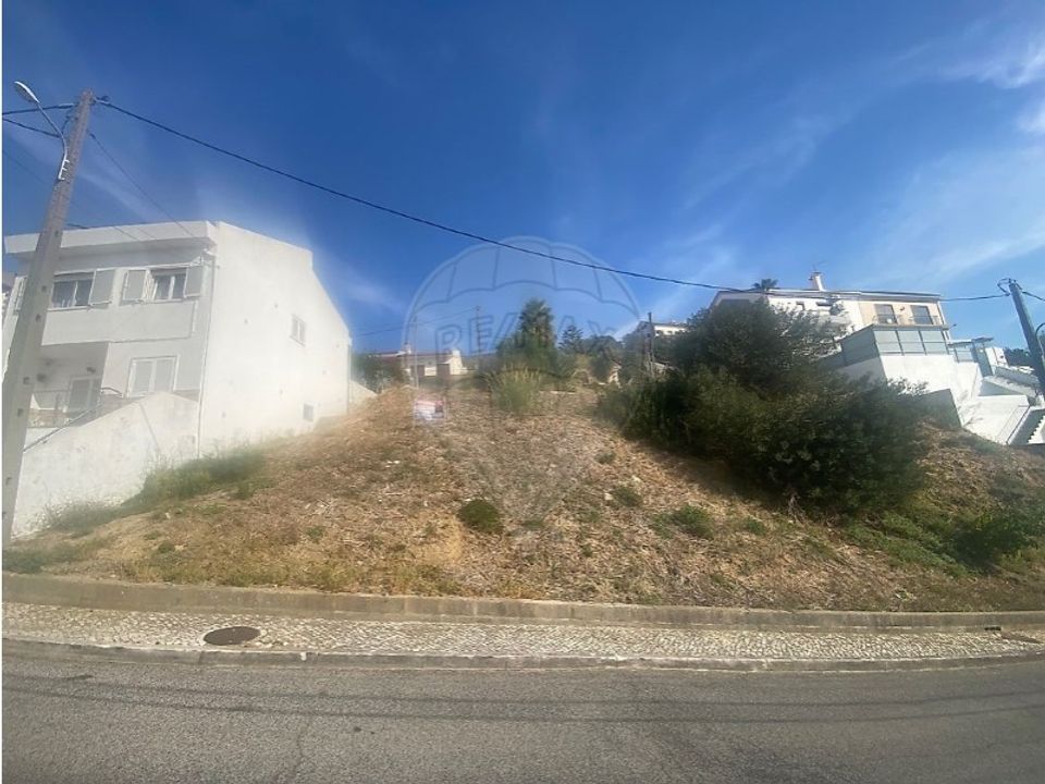 Helårsgrund i Camarate, Lisbon - foto 2