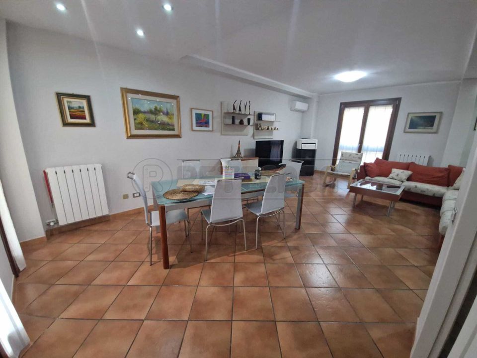 Rekkehus i Castelvetro Piacentino, Piacenza - bilde 1