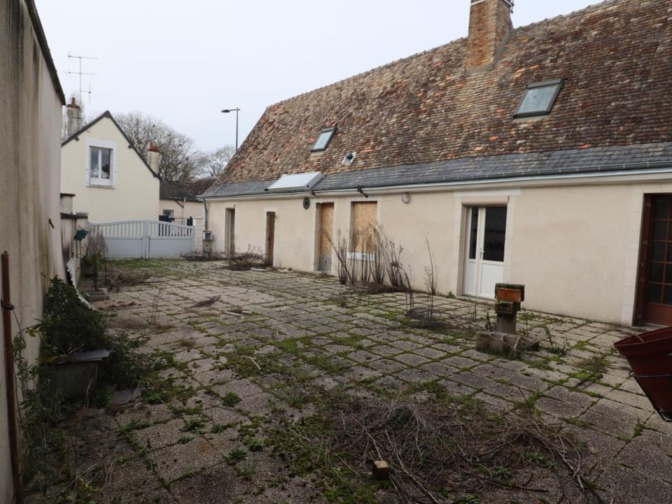 Landsbyhus i Savigné-sur-Lathan, Indre-et-Loire - foto 1