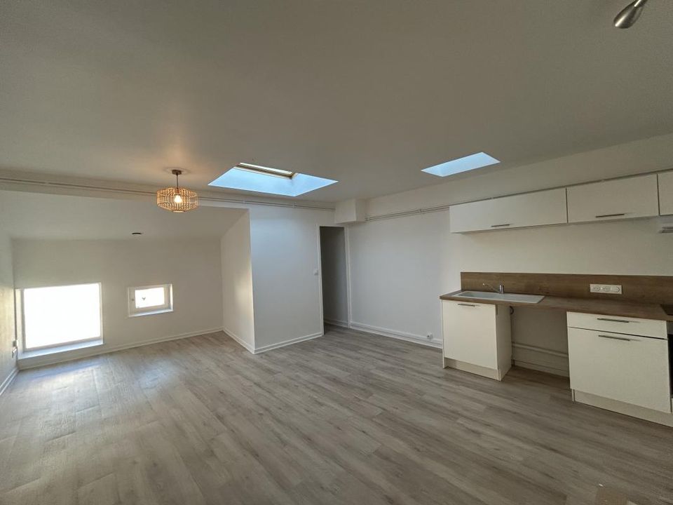 Studio in Villefranche-sur-Saône, Rhone - photo 2