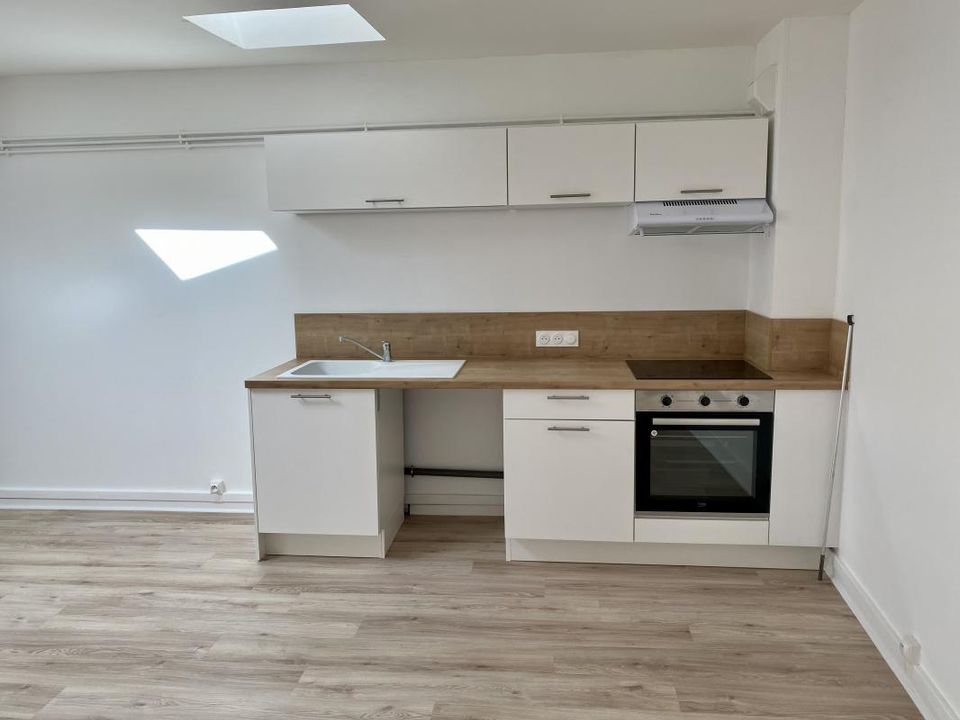 Studio in Villefranche-sur-Saône, Rhone - photo 3