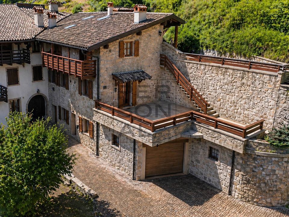Villa i Cavedine, Trento - bilde 1