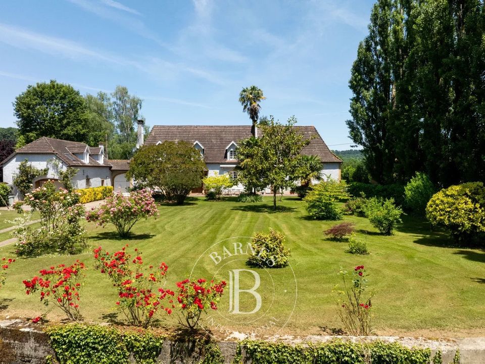 Villa i Morlaas, Pyrenees-Atlantiques - foto 1