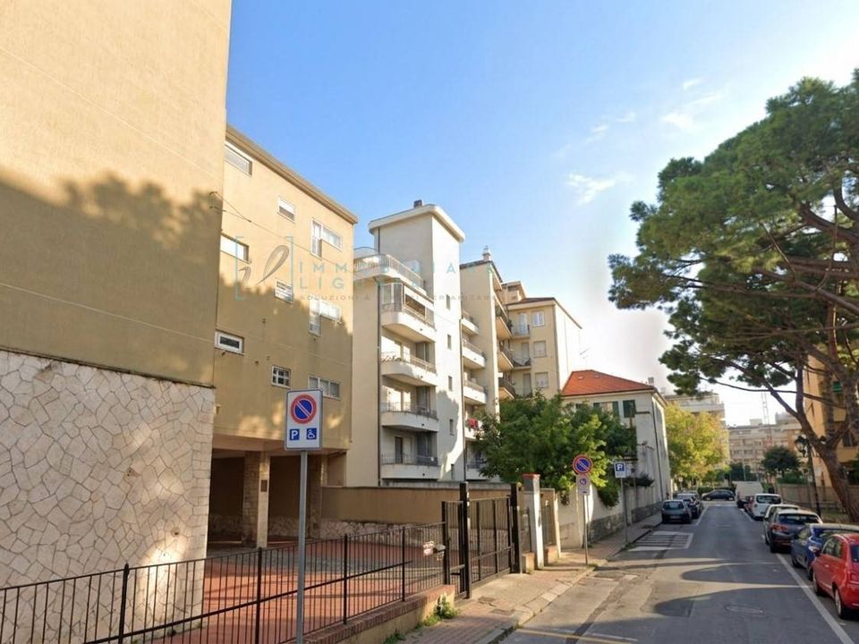 Parkeringsplads i Albenga, Savona - foto 1