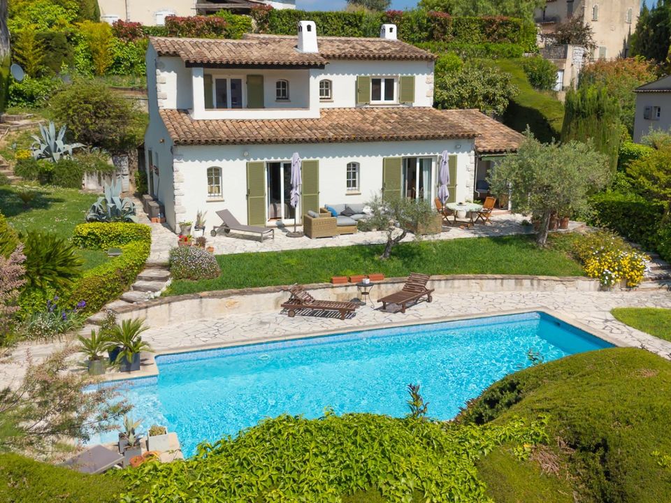 Villa i La Colle-sur-Loup, Alpes-Maritimes - foto 1
