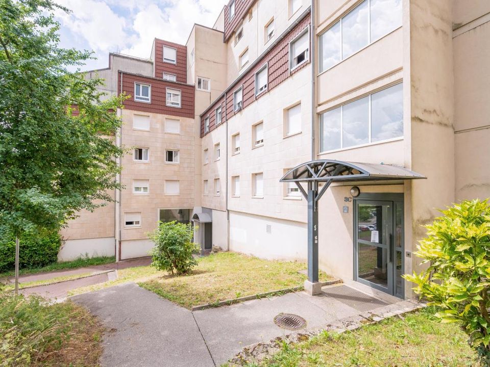 Duplex i Villefontaine, Isere - foto 1