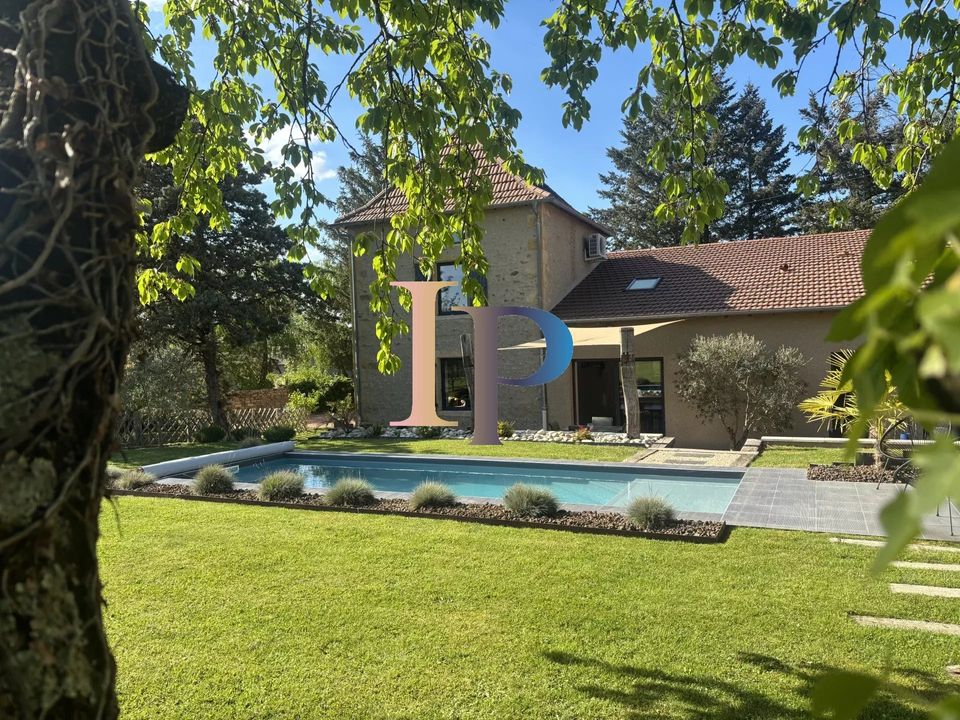 Villa i Charlieu, Loire - foto 1