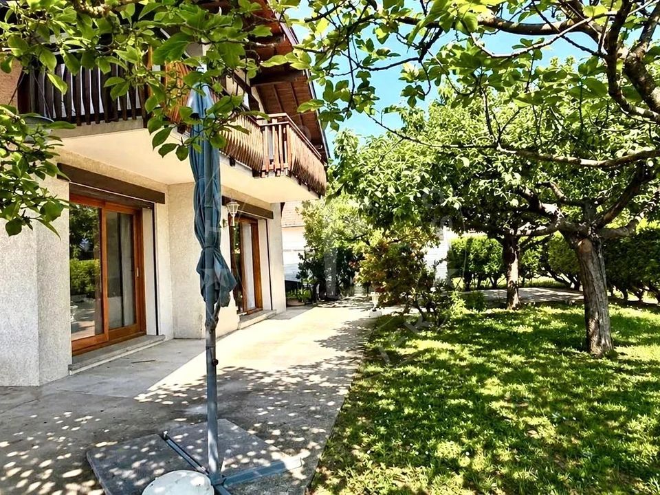 Villa in Annecy, Haute-Savoie - foto 2