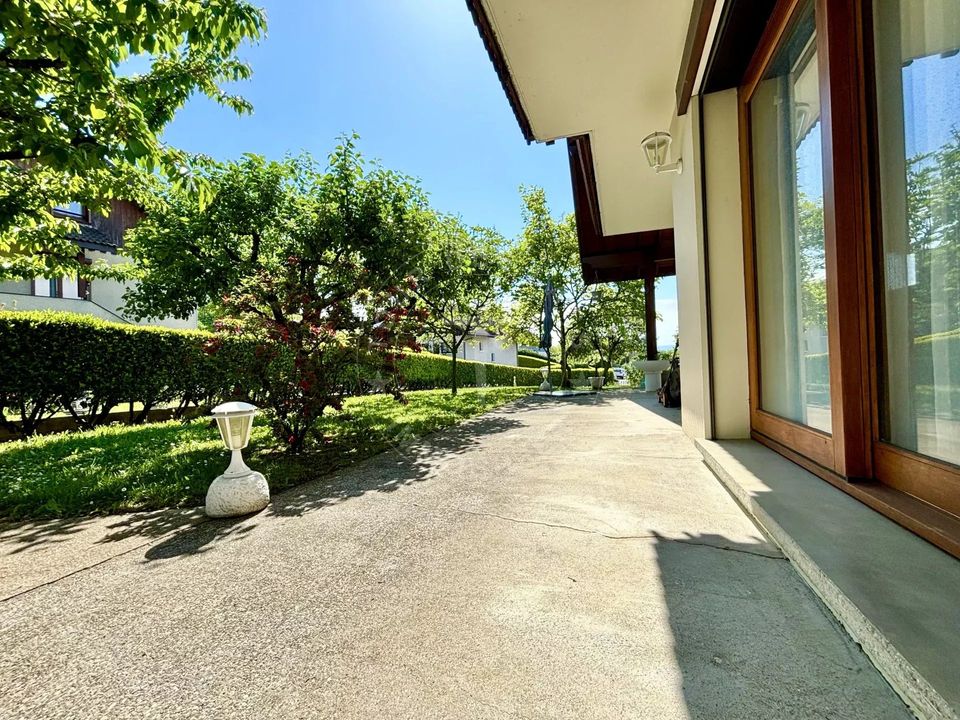 Villa in Annecy, Haute-Savoie - foto 4