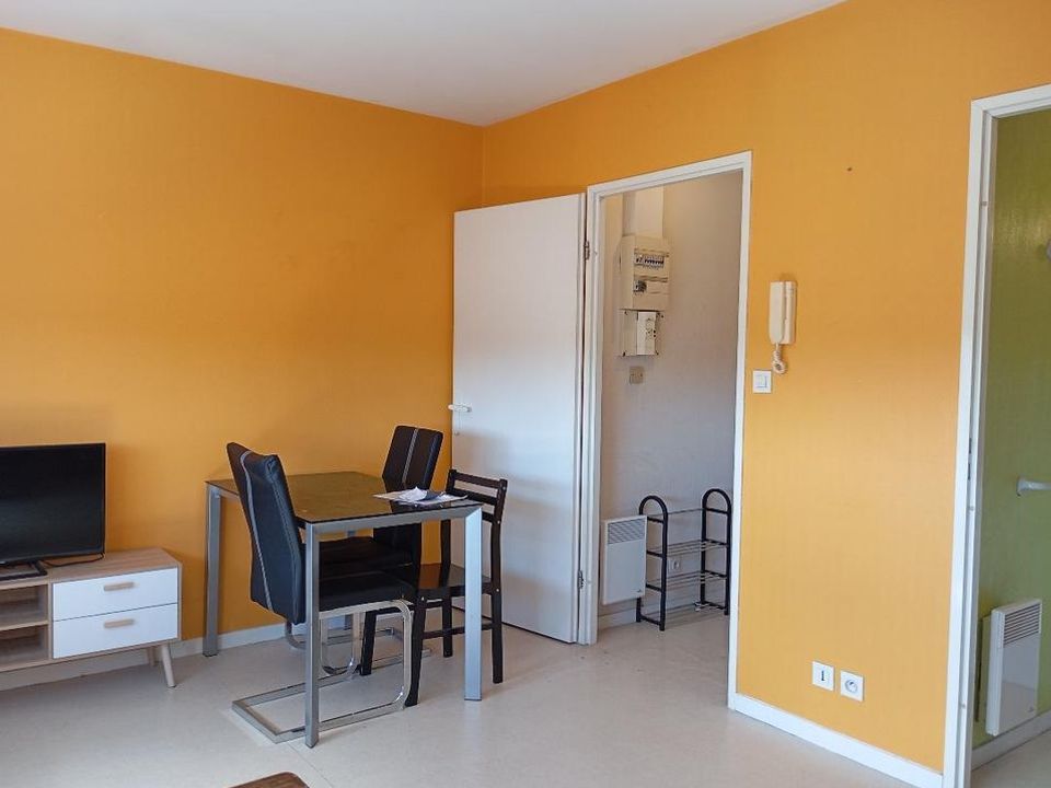 Studio in Poitiers, Vienne - photo 1