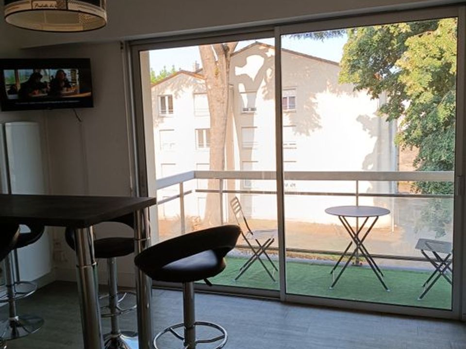 Apartment in Cholet, Maine-et-Loire - photo 2