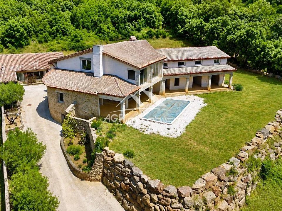 Villa i Alès, Gard - bilde 1