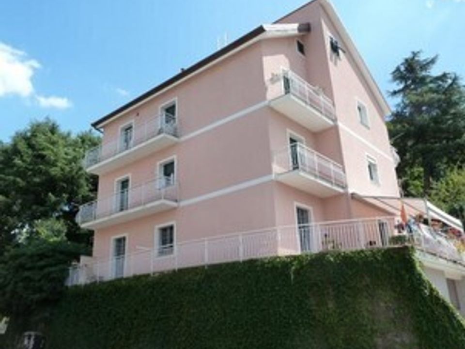 Lejlighed i Serra Ricco, Genoa - foto 1