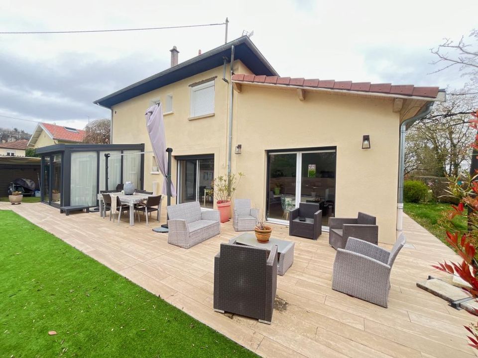 Villa i Villieu-Loyes-Mollon, Ain - foto 1