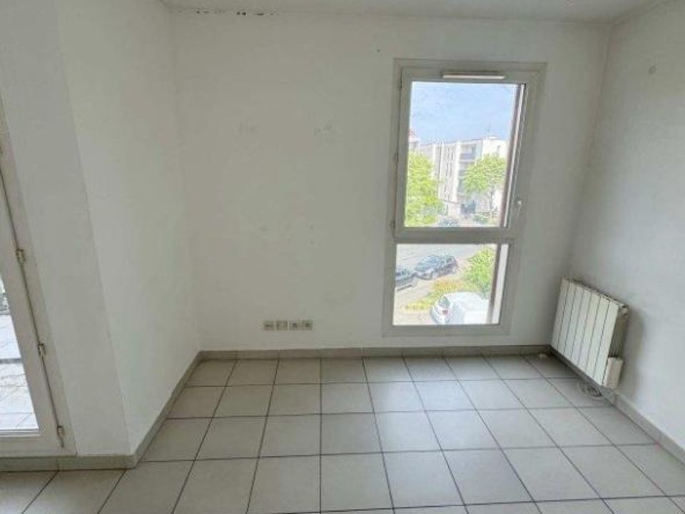 Lejlighed i Meyzieu, Rhone - foto 2