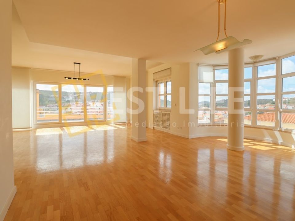 Duplex i Matacaes, Lisbon - foto 1