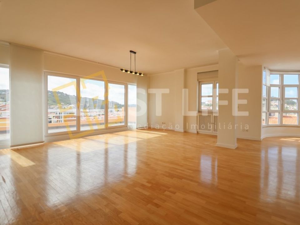 Duplex i Matacaes, Lisbon - foto 3