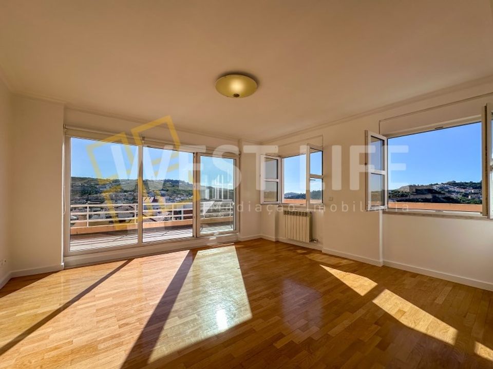 Duplex i Matacaes, Lisbon - foto 1