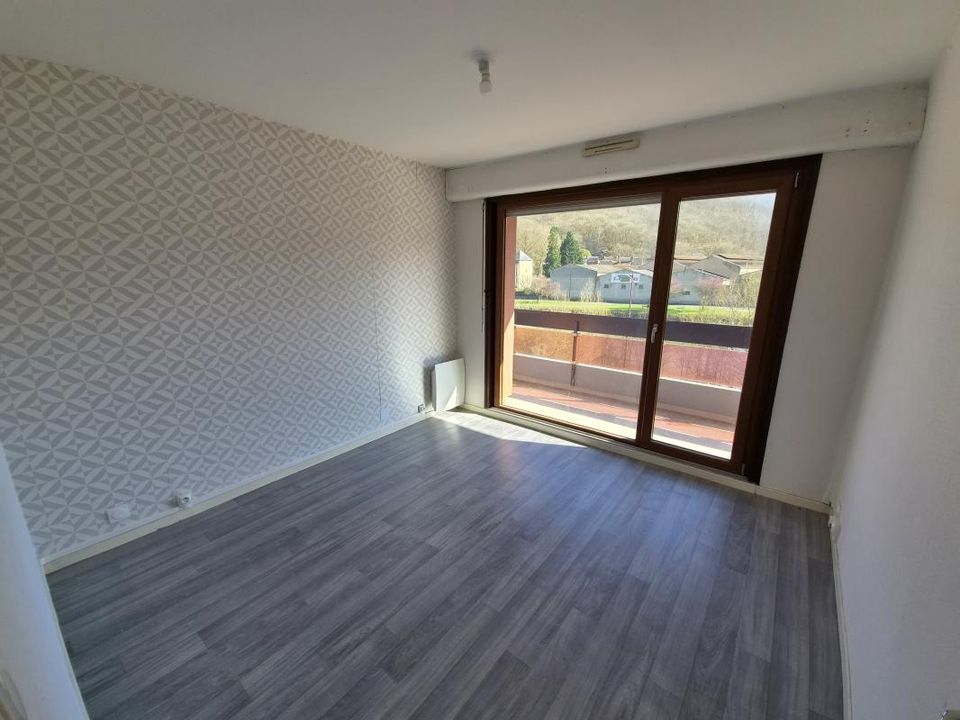 Lejlighed i Bogny-sur-Meuse, Ardennes - foto 3