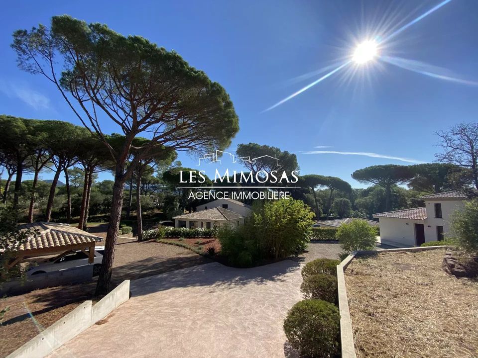 Landejendom i Roquebrune-sur-Argens, Var - foto 1