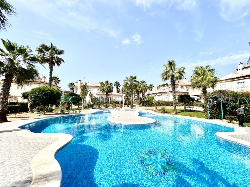 Lejlighed i La Florida (Orihuela Costa), Alicante - foto 1
