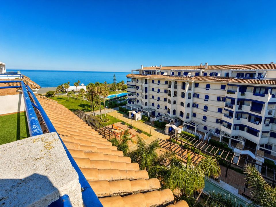 Villa i San Luis De Sabinillas, Malaga - foto 1