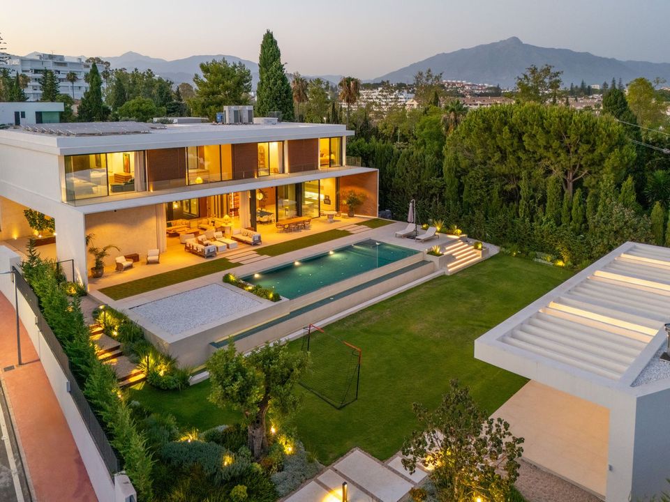 Villa i Guadalmina, Malaga - foto 1