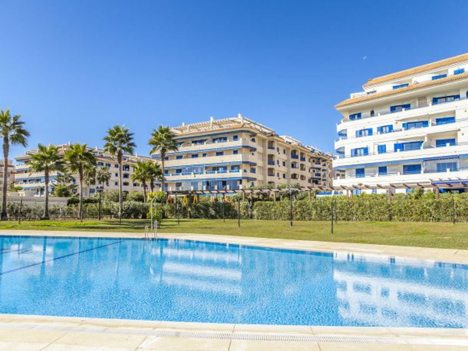 Villa i San Luis De Sabinillas, Malaga - foto 1