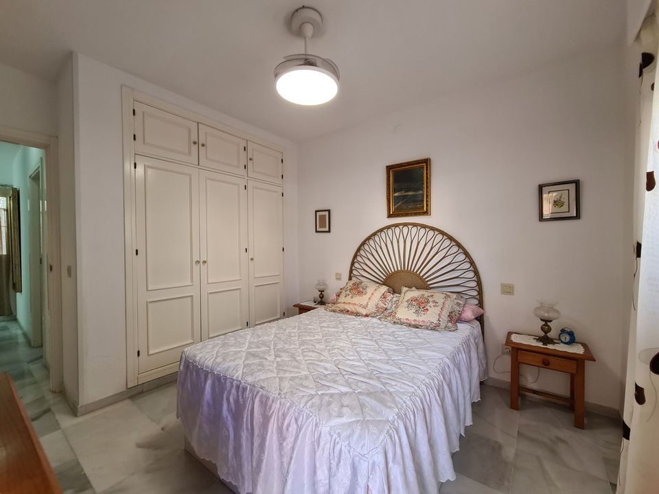 Villa i San Luis De Sabinillas, Malaga - foto 4