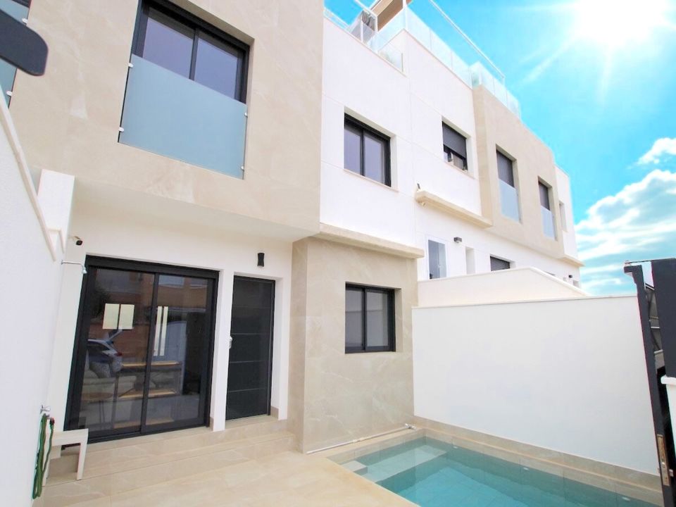 Villa i Pilar de la Horadada, Alicante - foto 1