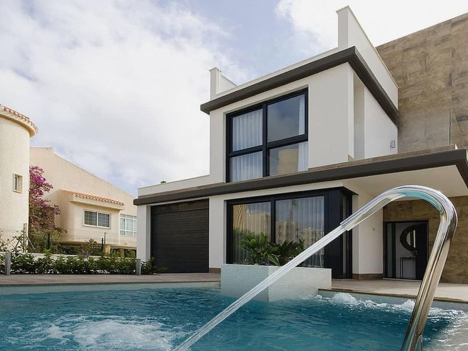 Villa i Dehesa De Campoamor, Alicante - foto 1