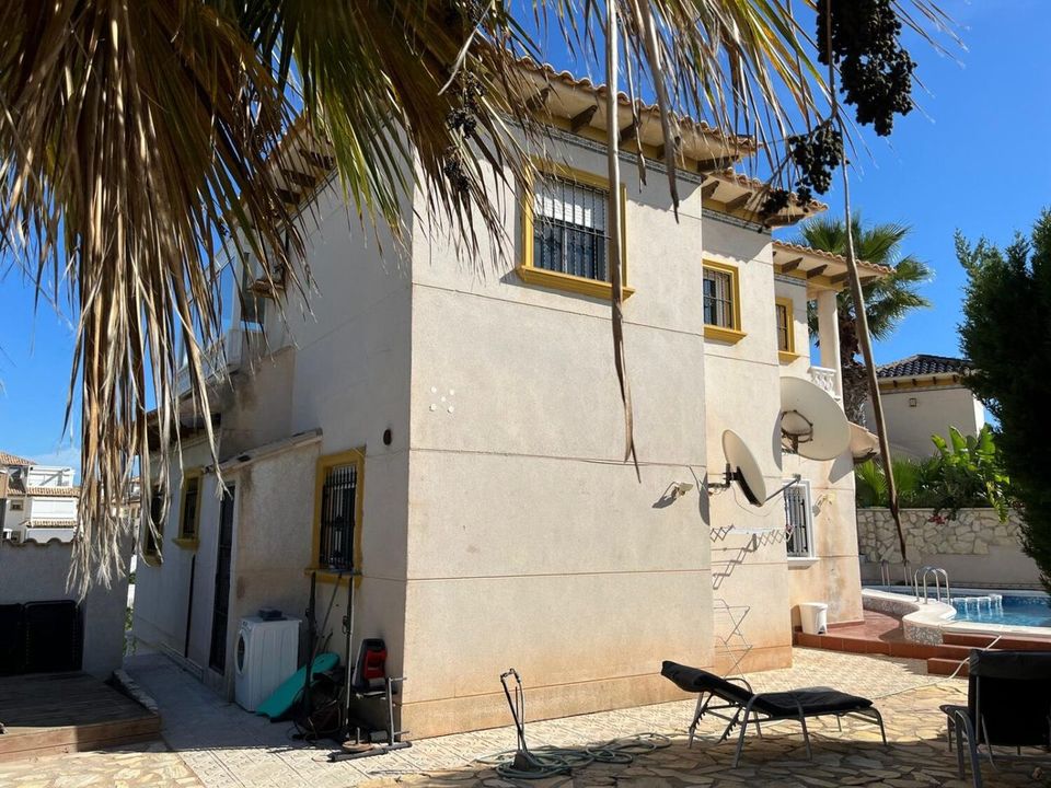 Villa em Playa Flamenca, Alicante - foto 1