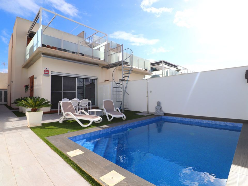 Villa i Daya Vieja, Alicante - foto 1