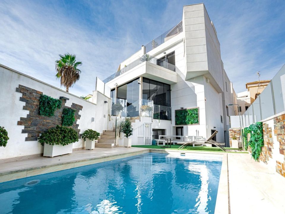 Villa i Villamartin, Alicante - foto 1
