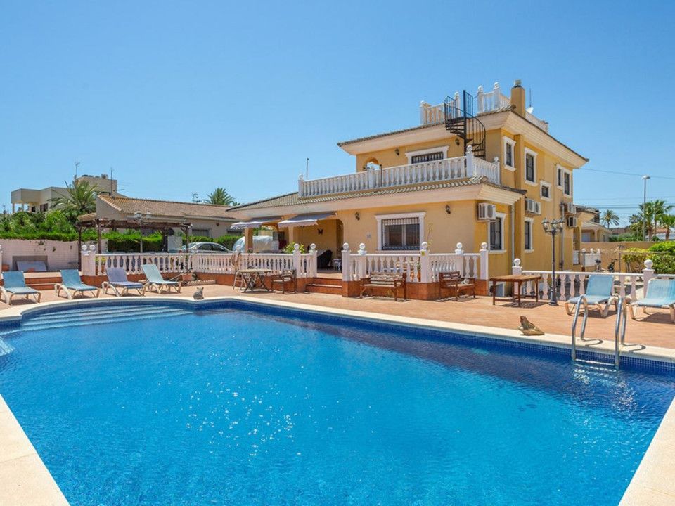 Villa i Los Balcones, Alicante - foto 1