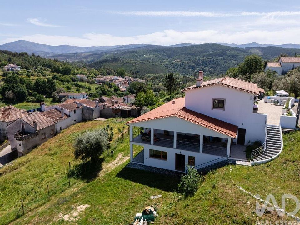 Rekkehus i Arganil, Coimbra - bilde 1