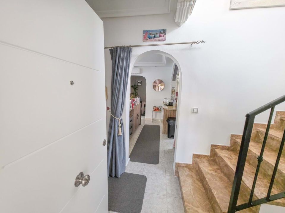 Villa a Villamartin, Alicante - foto 2