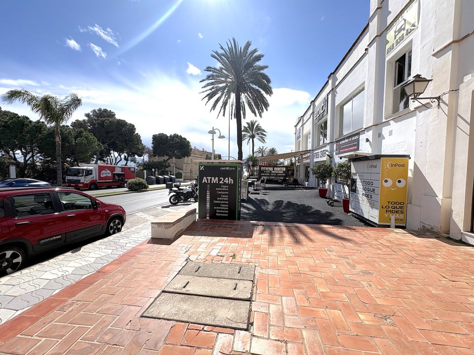 Erhvervsejendom i Benalmadena, Malaga - foto 2