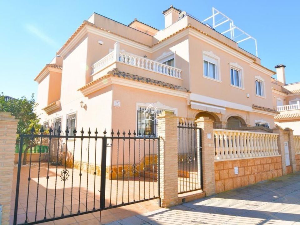 Byhus i Torre de la Horadada, Alicante - foto 1