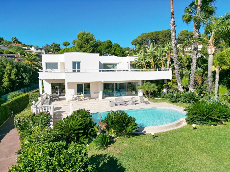 Villa a Antibes, Alpes-Maritimes - foto 1