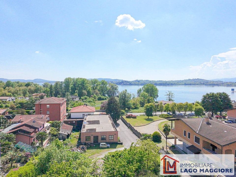 Erhvervsejendom i Gavirate, Varese - foto 1