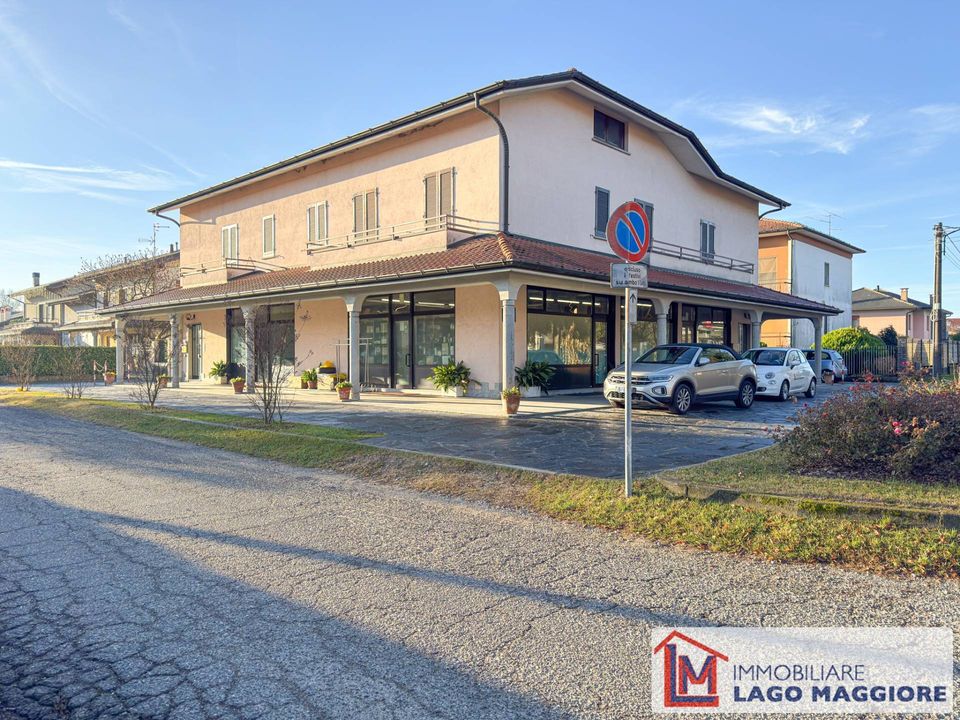 Erhvervsejendom i Monvalle, Varese - foto 4