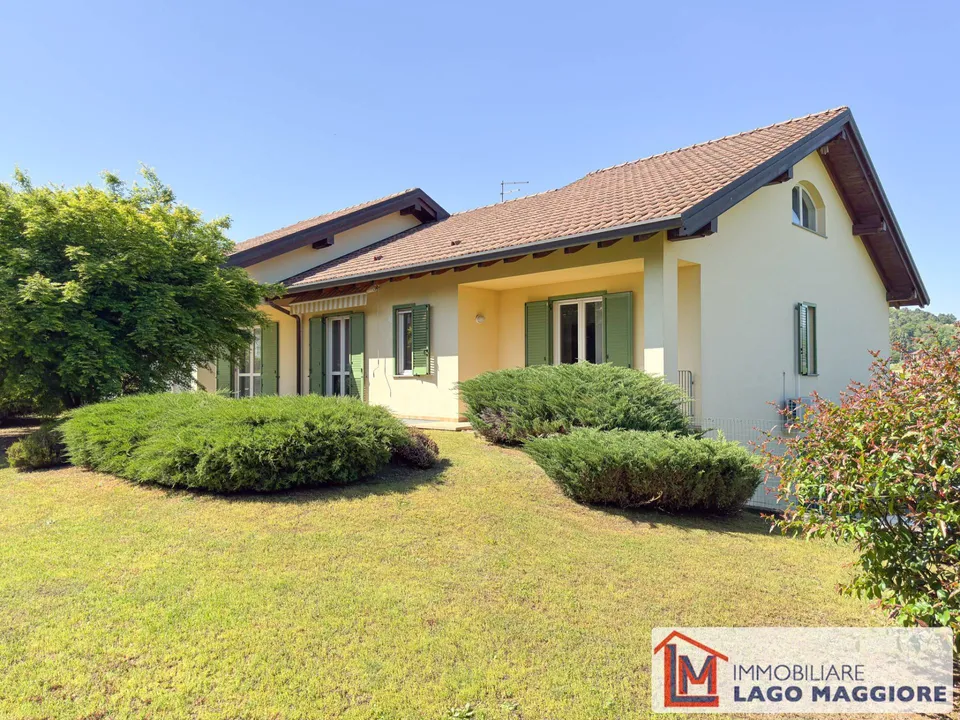 Villa i Angera, Varese - foto 3