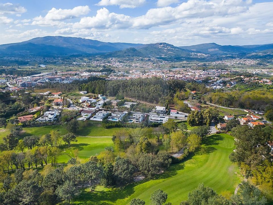 Helårsgrund i Ponte de Lima, Viana do Castelo - foto 1
