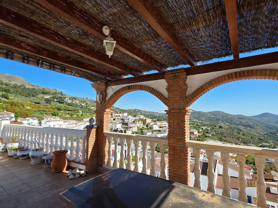 Landsbyhus i Canillas De Albaida, Malaga - foto 1