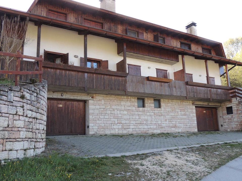 Apartamento en Ferrara di Monte Baldo, Verona - foto 2