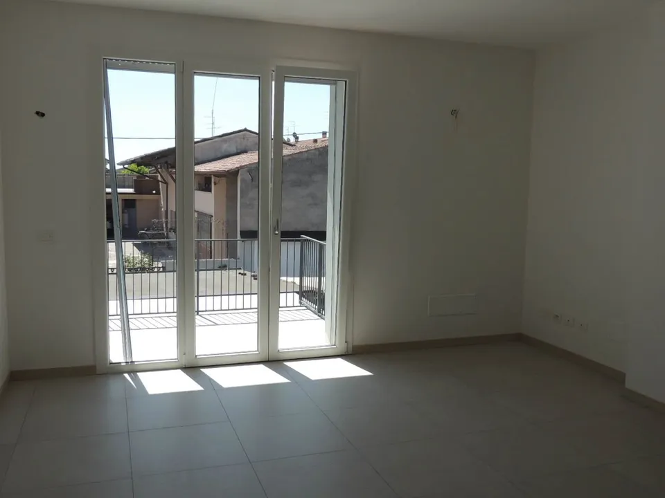 Apartamento en Villafranca di Verona, Verona - foto 3