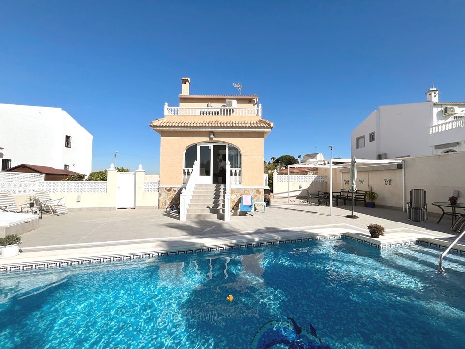 Villa i Benijofar, Alicante - foto 1